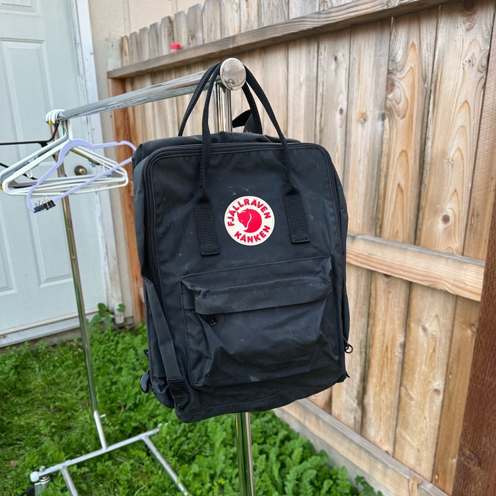 Fjallraven Kånken Black Backpack